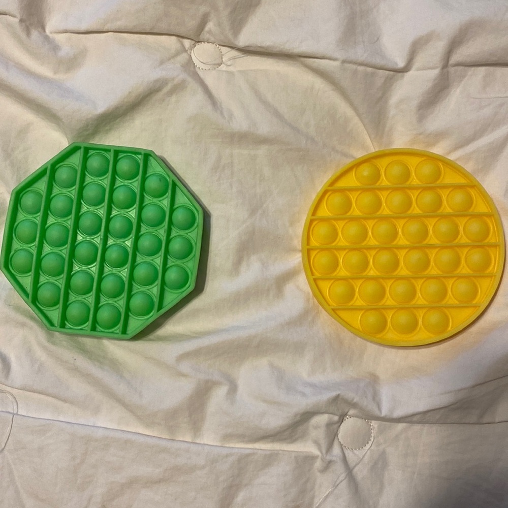 1 hexagon popit 1 circle popit